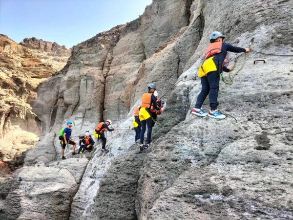 Gran Canaria : Coastering Adventure - Wetsuit Sizing