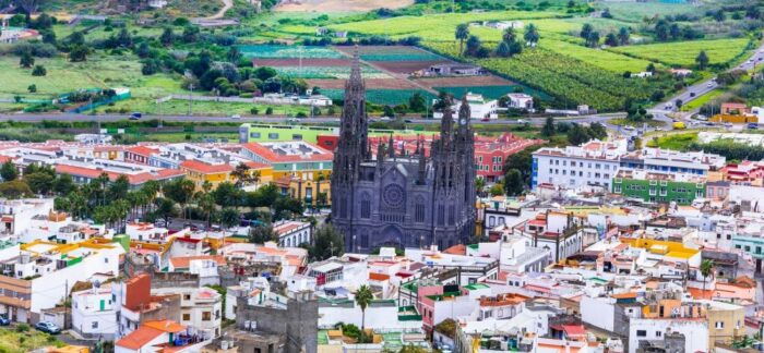 Gran Canaria Highlights Full-Day Tour by Bus - Discovering the Valley of a Thousand Palms