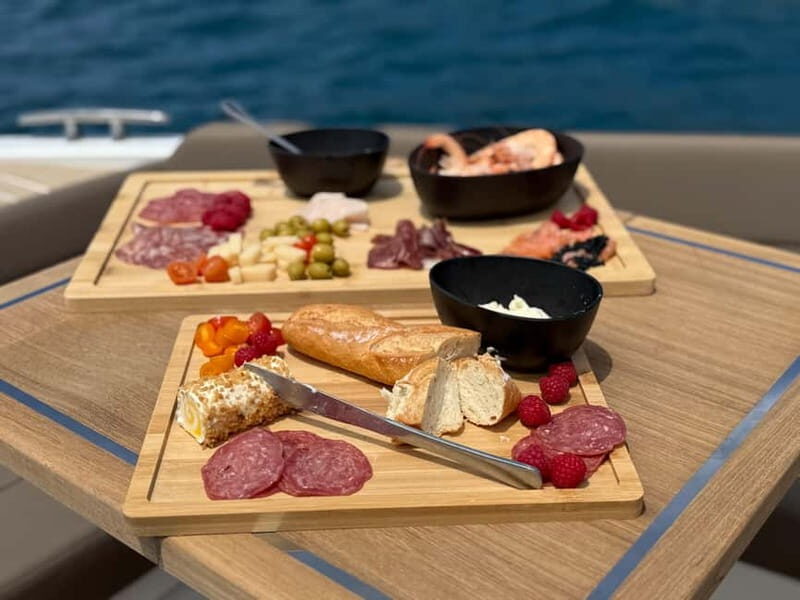 Gran Canaria: Private Luxury Boat Charter with Food & drinks - What Makes This Tour Stand Out?