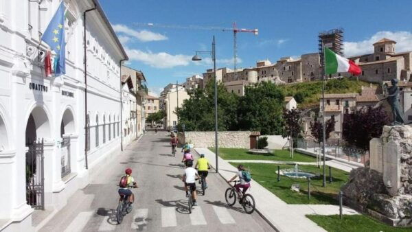 Gran Sasso: Medieval Villages E-Bike Tour With Breakfast - Meeting Point Details