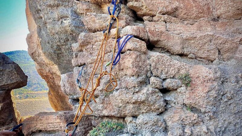 Granada: 2-Day Traditional Rock Climbing Outdoor Course - Climbing Experience and Technical Training