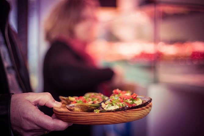 Granada Albaicin Private Tapas & Walking Tour - Tour Overview