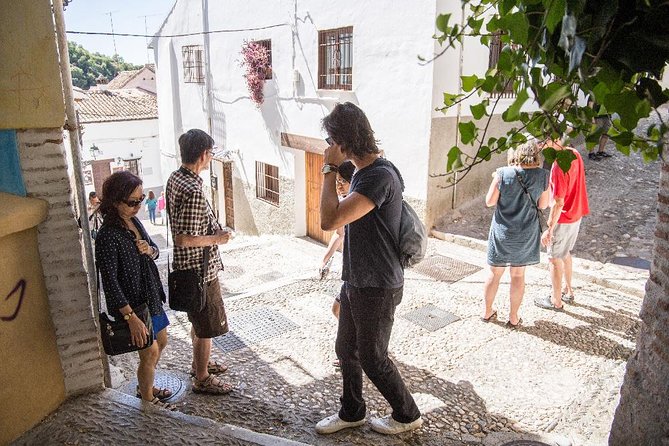 Granada Albaicin Private Tapas & Walking Tour - Traveler Reviews