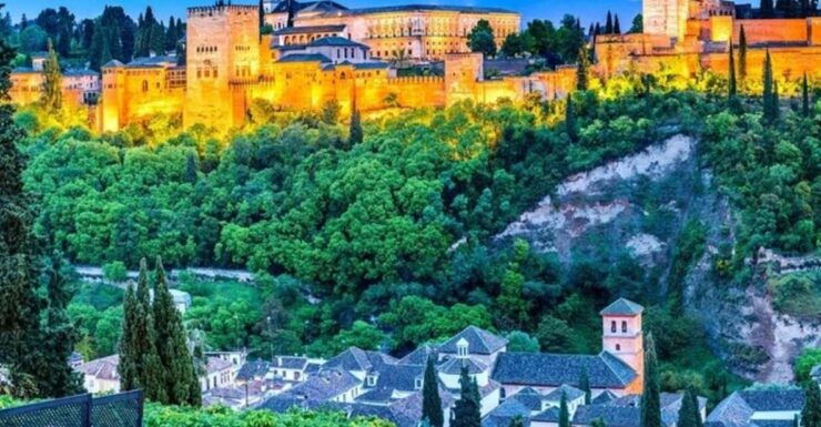 Granada : Albayzin and Sacromonte Walking Tour - Tour Details