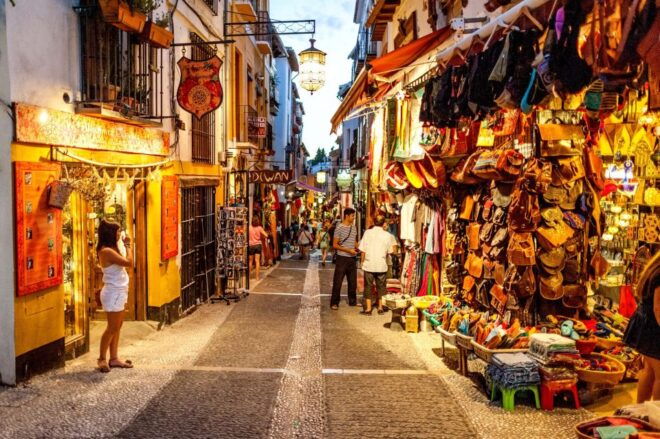 Granada: Albayzin and Sacromonte Walking Tour - Tour Inclusions