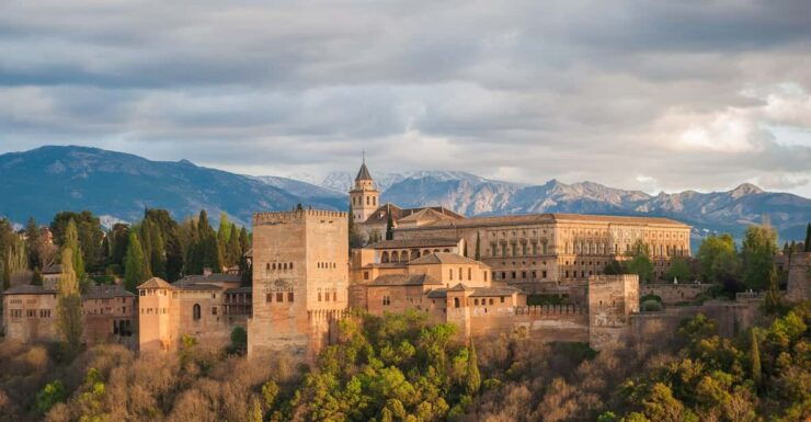 Granada: Alcazaba & Generalife Entry Ticket and Audio Guide - Good To Know