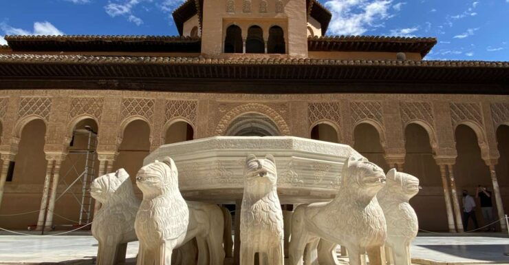 Granada: Alhambra, Alcazaba, and Generalife Private Tour - Highlights of the Tour