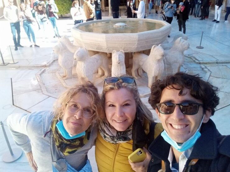 Granada: Alhambra, Alcazaba, and Nasrid Palaces Tour - Key Itinerary Highlights