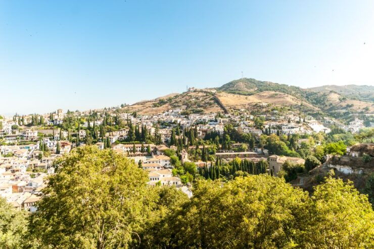 Granada: Alhambra and Generalife Garden Ticket & Guided Tour - Tour Highlights
