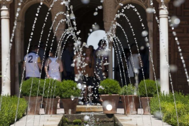 Granada Alhambra and Generalife Gardens Experience Tour - Generalife: Visit, Guided Tour