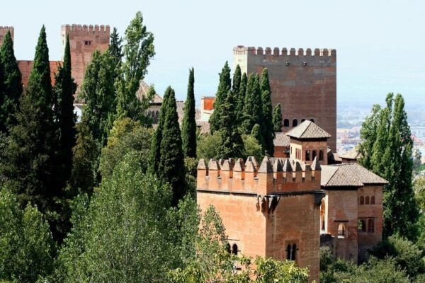 Granada: Alhambra and Generalife Gardens Guided Tour - Common Questions