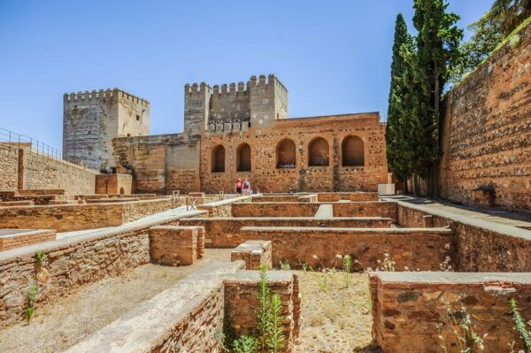 Granada: Alhambra and Nasrid Palaces Entry Ticket - Operating Hours