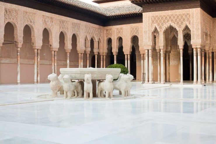 Granada: Alhambra and Nasrid Palaces Small Guided Tour - Good To Know