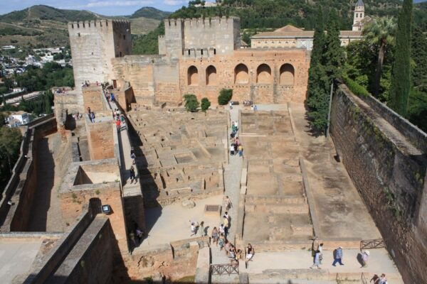 Granada: Alhambra and Nasrid Palaces Small Guided Tour - Directions
