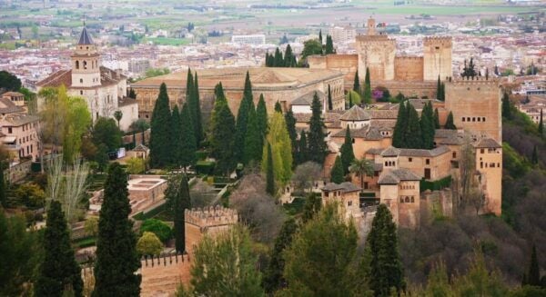 Granada: Alhambra and Nasrid Palaces Small Guided Tour - Directions