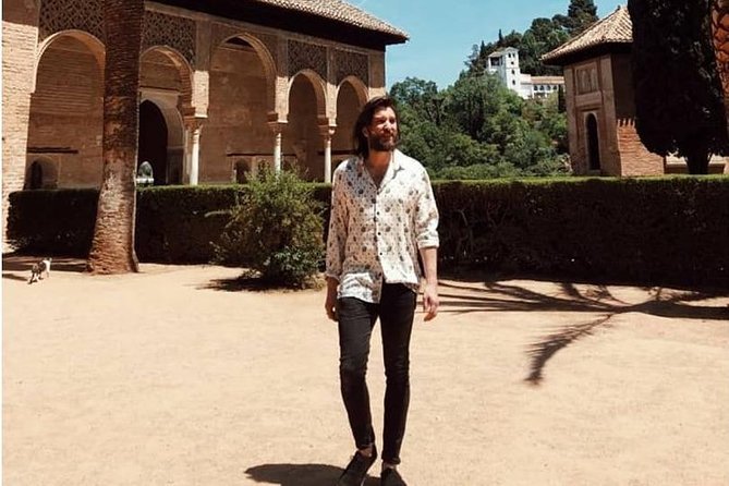 Granada: Alhambra Complex Nasrid Palaces Albaicin Guided Tour - The Sum Up