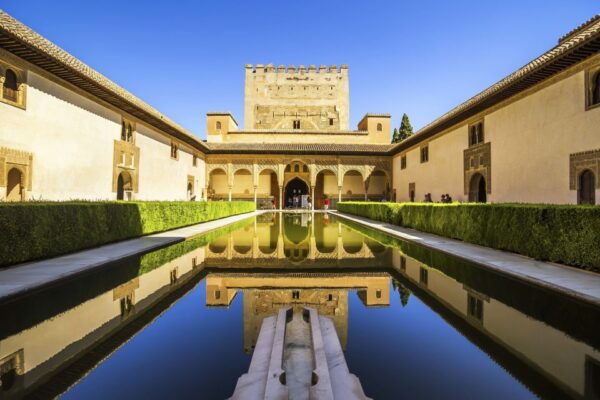 Granada: Alhambra, Generalife & Nasrid Palaces Guided Tour - The Sum Up