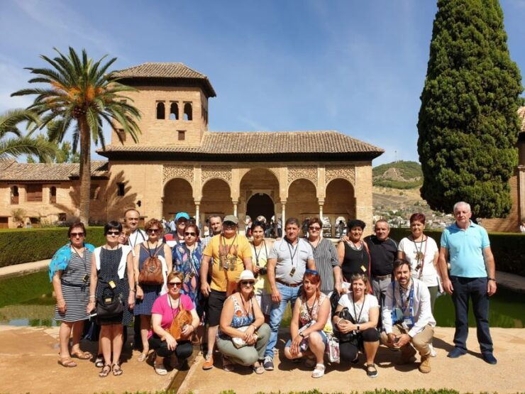 Granada: Alhambra, Nasrid Palaces, & Generalife Guided Tour - Itinerary