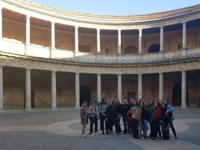 Granada: Alhambra, Nasrid Palaces, & Generalife Guided Tour - Customer Reviews