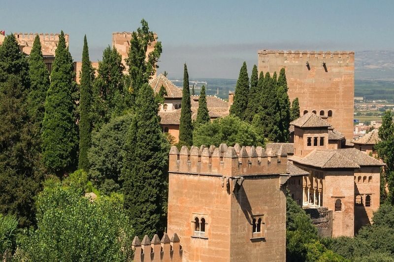 Granada: Alhambra & Nasrid Palaces Ticket - Booking and entry: avoid a last-minute scramble