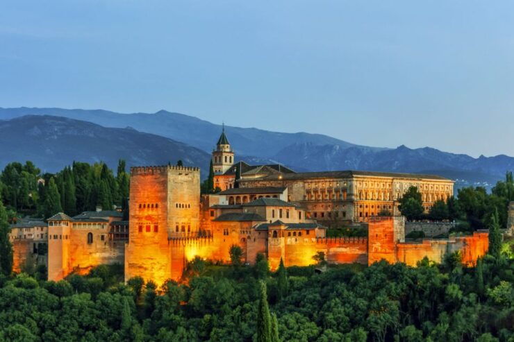 Granada: Alhambra Night Tour - Activity Details