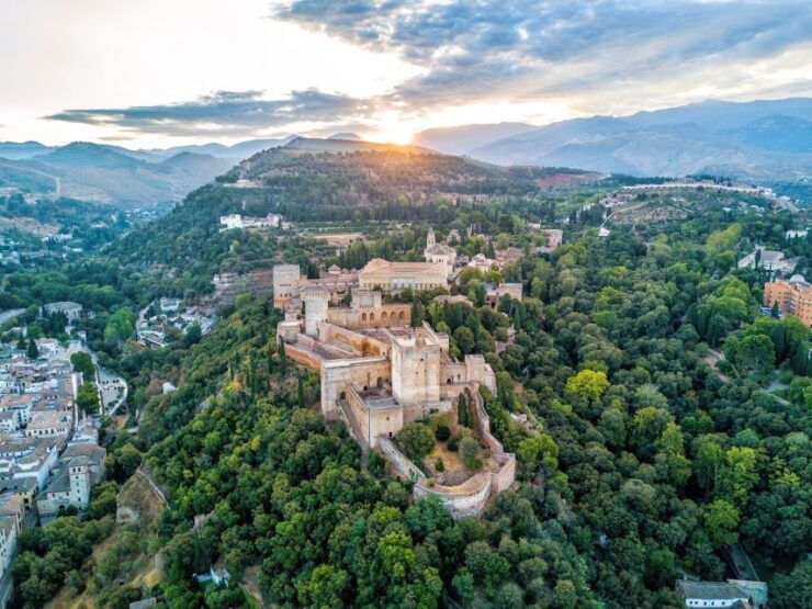 Granada: Alhambra Skip-The-Line Tour With Nasrid Palaces - Alhambra Highlights