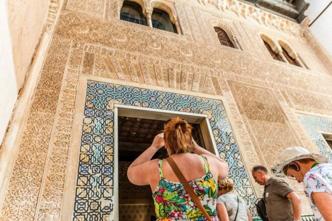 Granada: Alhambra Skip-The-Line Tour With Nasrid Palaces - Customer Reviews