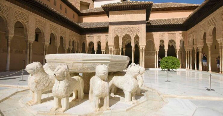 Granada: Alhambra Small Group Tour With Nasrid Palaces - Tour Duration and Access Details