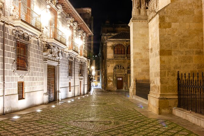 Granada: Dark City. - Tips for a Spooky Night Tour in Granada