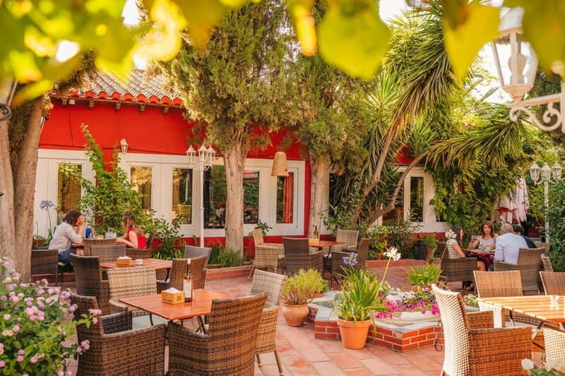 Granada: Dinner with Paella on a Terrace in the Albayzín and Live Flamenco - Flamenco: An Emotional and Artistic Showcase