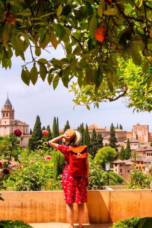 Granada: Express Walk With a Local in 90 Minutes - Experience Highlights