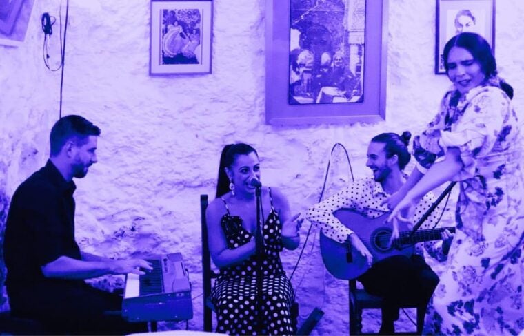 Granada: Flamenco Show in the Cave LA FARAONA - Meeting Point and Location