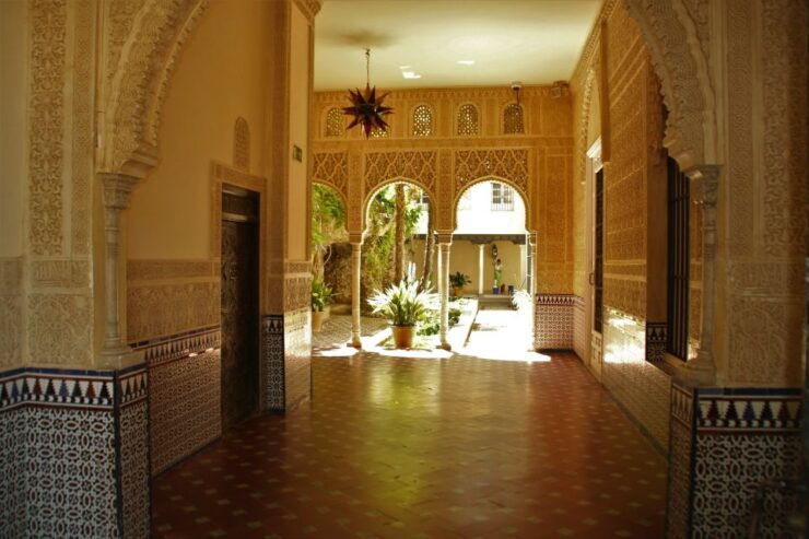 Granada: Gardens of Carmenes Guided Tour - Highlights of the Tour