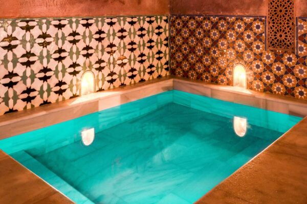 Granada: Hammam Al Ándalus With Massage - The Sum Up