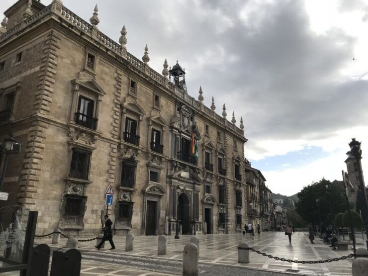 Granada: Historical City Center and Albaicín Private Tour - Historical Background of Granada