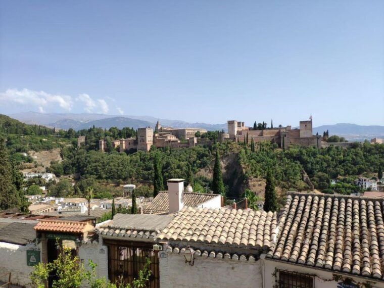 Granada: Historical City Center Guided Segway Tour - Segway Training and Routes