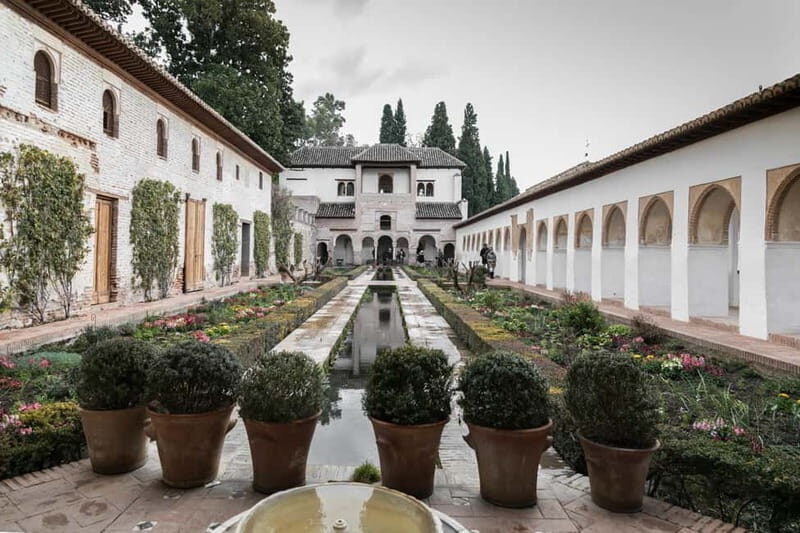 Granada: Last minute ticket Alhambra Tour - Why Choose the Last Minute Alhambra Tour?