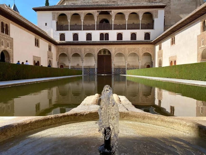 Granada: Last minute ticket Alhambra Tour - What to Bring and What to Expect