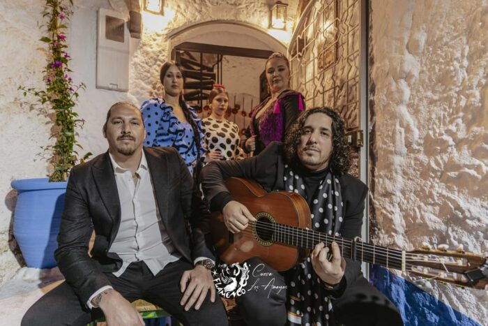 Granada: Los Amayas Cave Traditional Flamenco Show - Important Booking Information