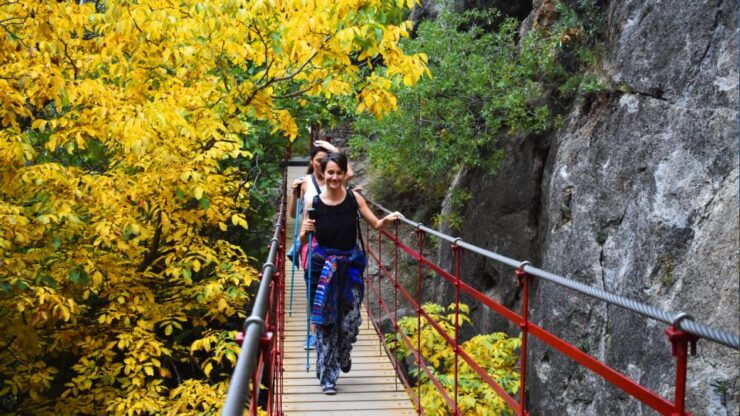 Granada: Los Cahorros De Monachil Canyon Hiking Tour - Review Summary