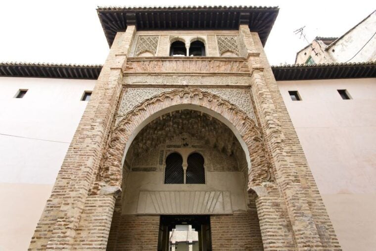 Granada: Moorish Monuments Entrance Tickets - Monuments Included in the Tour