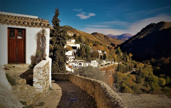 Granada: Private Tour of Albaicín, Sacromonte and Viewpoints - Participant Requirements