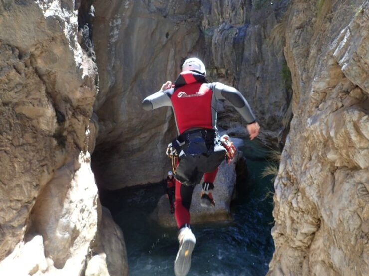 Granada: Río Verde X-Pro Canyoning Private Tour - Activity Details