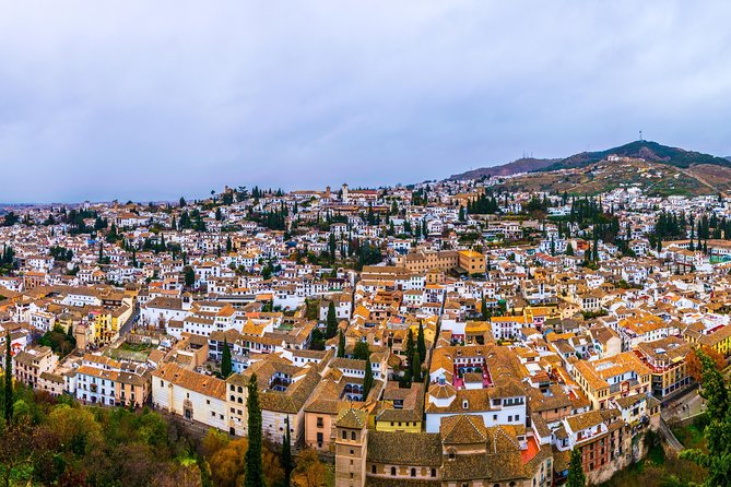 Granada: Sacromonte and Albaycin Neighbourhoods Walking Tour - Pricing and Booking