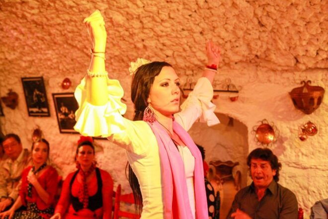Granada: Sacromonte Caves Flamenco Show With Dinner - Customer Reviews