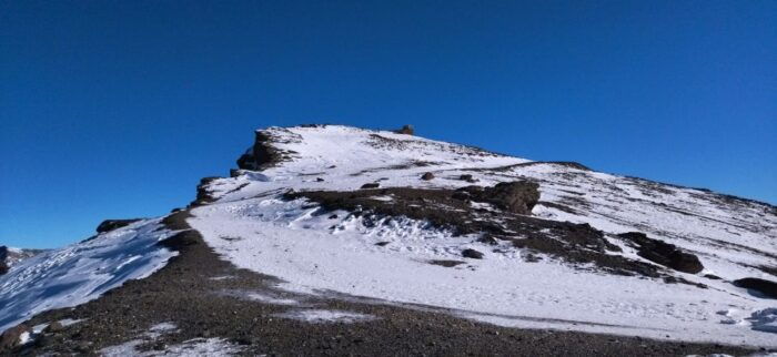 Granada: Sierra Nevada Veleta Peak Trek With Lunch - Reaching the Veleta Peak