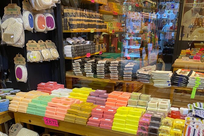 Grand Bazaar Through the Alleys - Discovering the Architectural Marvels of the han