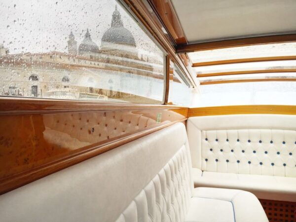 Grand Canal Boat Tour & Murano - Review Example