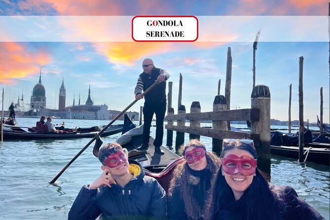 Grand Canal Gondola Serenade With Your Carnival Mask - Experience the Grand Canal Gondola Ride