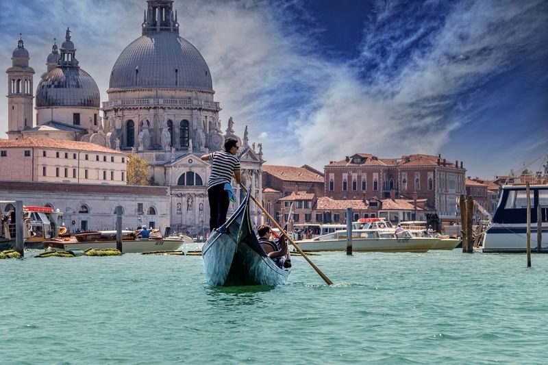 Grand Canal Romantic Gondola Ride in Venice - Start near St. Mark’s, but leave time to find the office